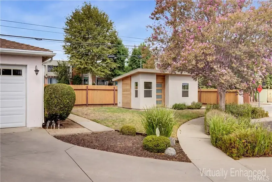 16858 Weddington Street, Encino, CA 91436 - #2