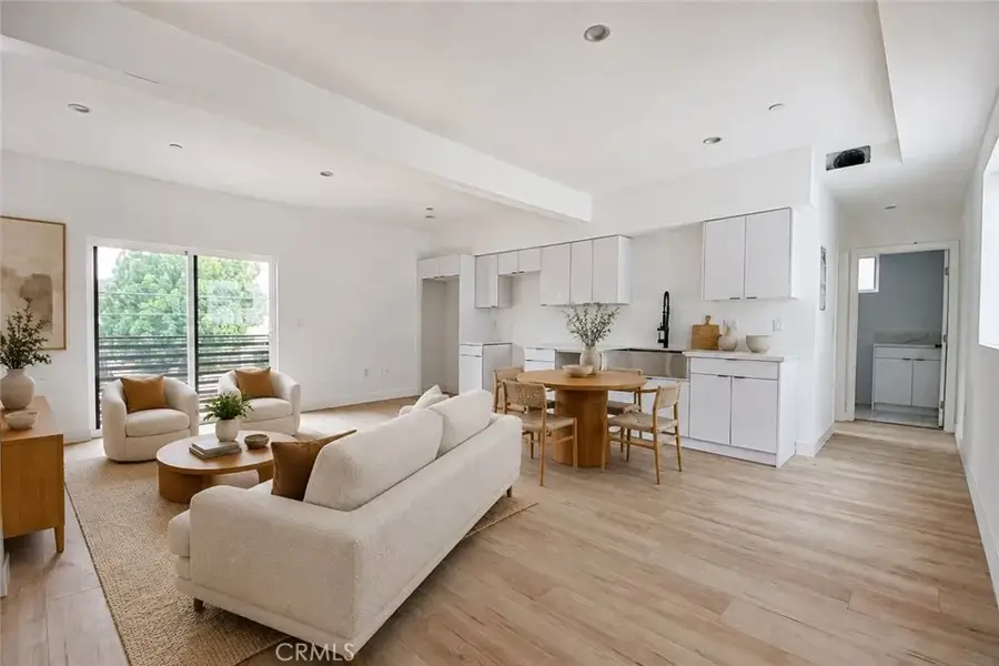 6461 Woodley, Van Nuys, CA 91406 - #2