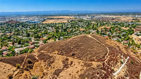 10600 Helen, Shadow Hills, CA 91040