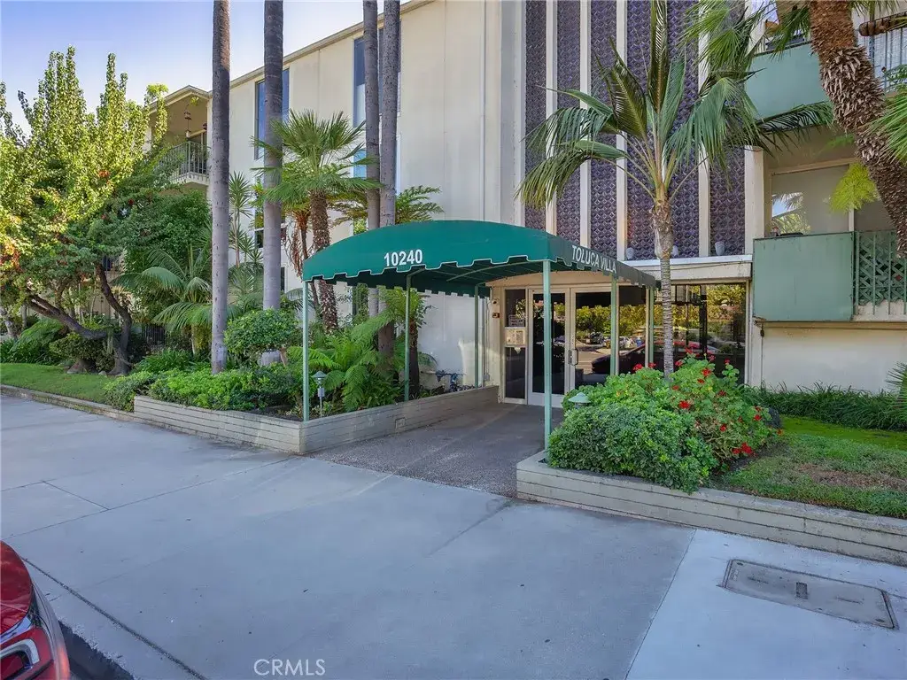 10240 Camarillo Street #208, Toluca Lake, CA 91602 - #1