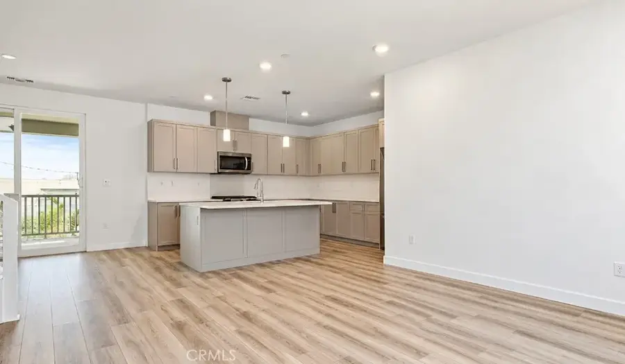 2472 Haley Point Drive #104, San Buenaventura Ventura, CA 93003 - #3
