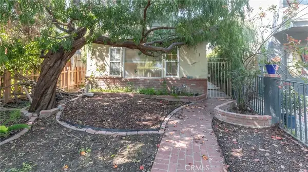 2913 W Chandler Boulevard, Burbank, CA 91505