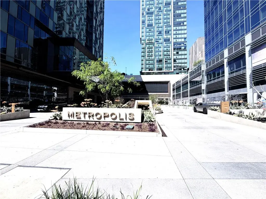 889 Francisco #3105, Los Angeles, CA 90017 - #1