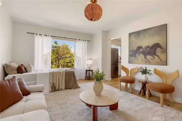 2135 Bellevue #11, Los Angeles, CA 90026