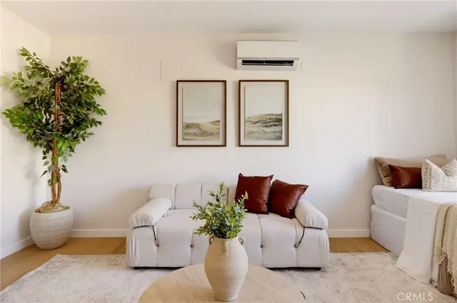 2135 Bellevue #11, Los Angeles, CA 90026 - #3