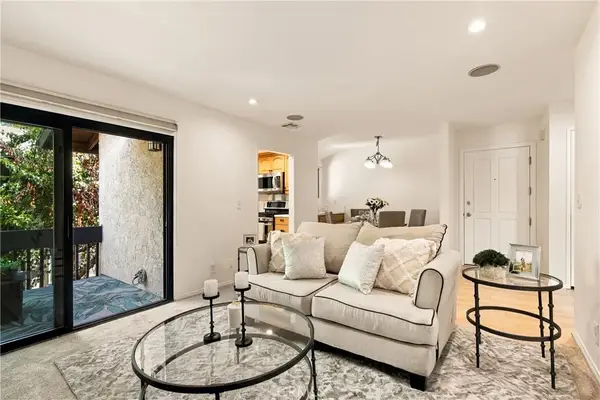 6716 Clybourn #238, North Hollywood, CA 91606