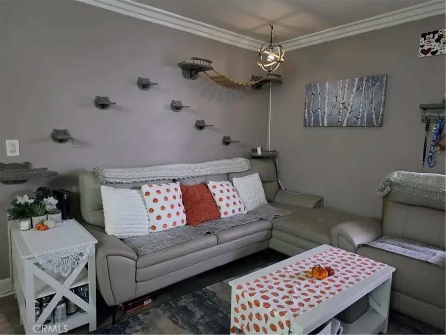 7035 Woodley Avenue, Van Nuys, CA 91406 - #3