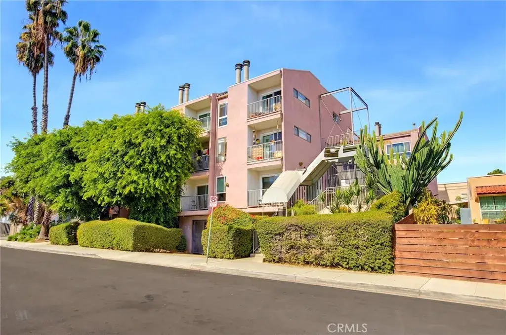 6525 La Mirada #112, Los Angeles, CA 90038 - #1