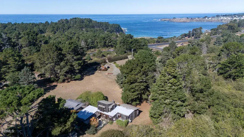 9001 N Highway 1, Mendocino, CA 95460 - Image #1