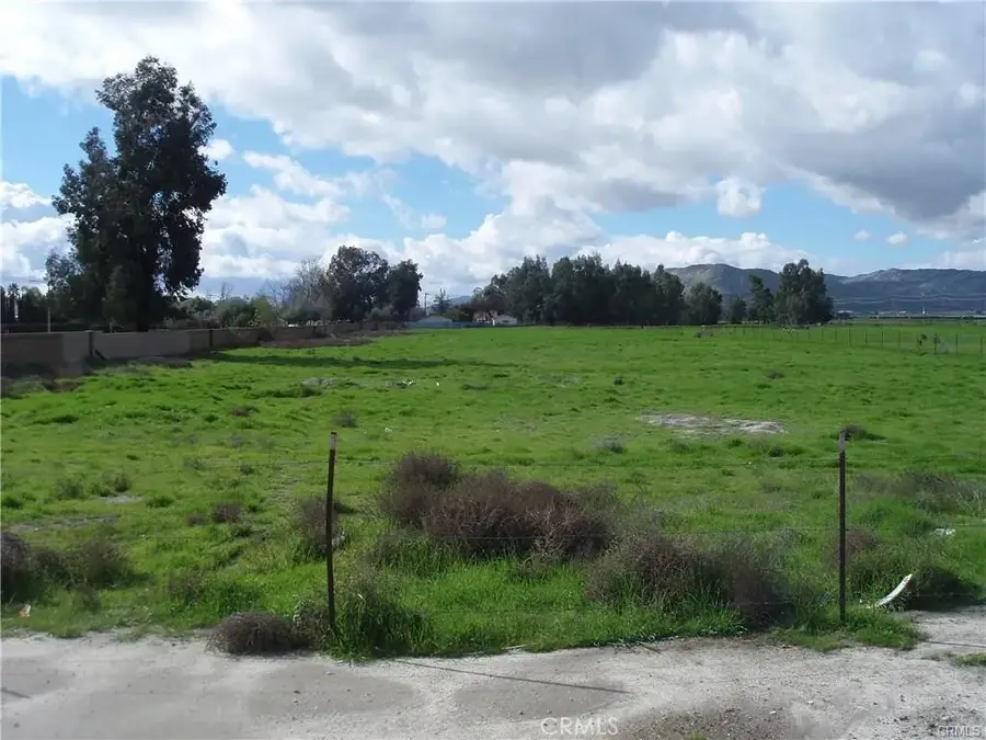 1545 N Ramona, San Jacinto, CA 92583 - Image #2