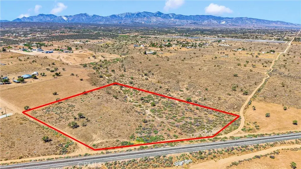 9234 E Arrowhead, Phelan, CA 92371 - Image #1