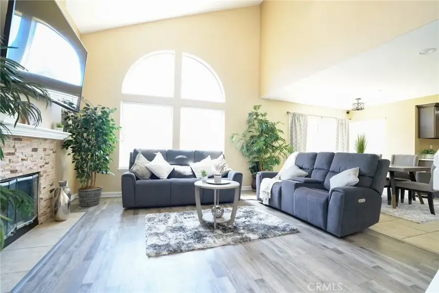 13643 Cabrillo Court, Fontana, CA 92336 - Image #2