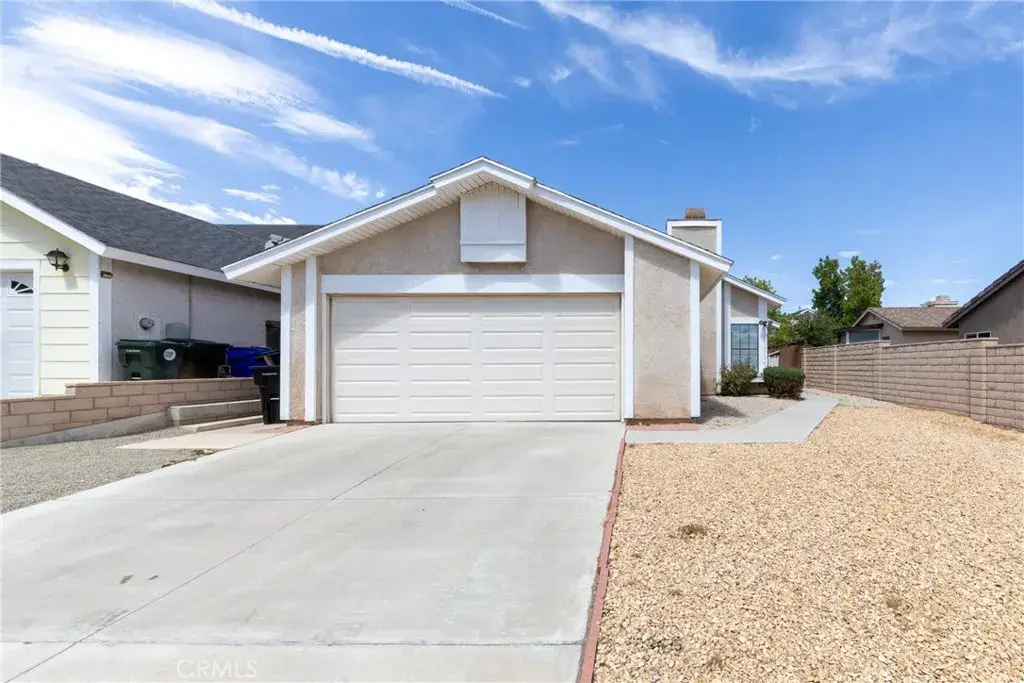 16880 Glennaire Avenue, Victorville, CA 92395 - Image #1