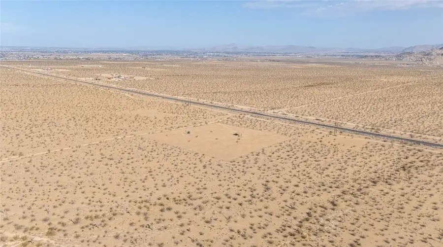 10425 Laguna Seca, Apple Valley, CA 92308 - Image #3