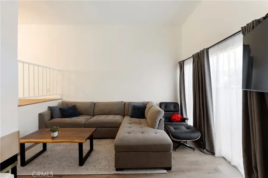 27669 Ironstone Drive #3, Canyon Country, CA 91387 - Image #2