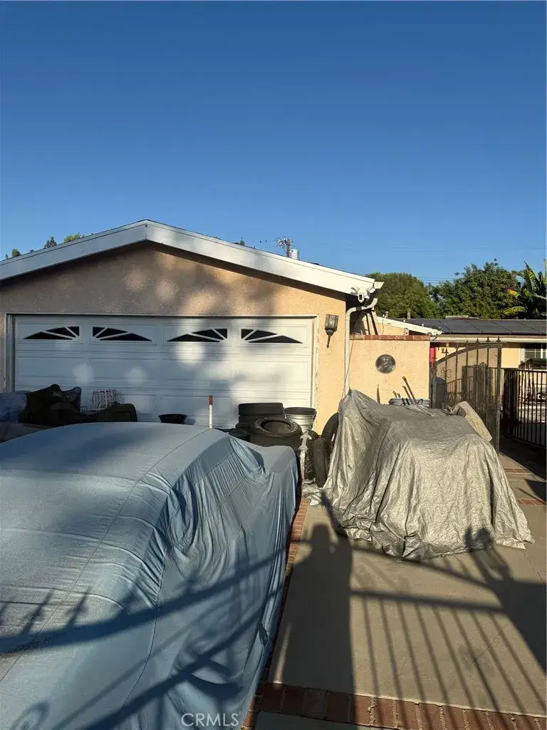 10828 Aqueduct Avenue, Granada Hills, CA 91344 - Image #2