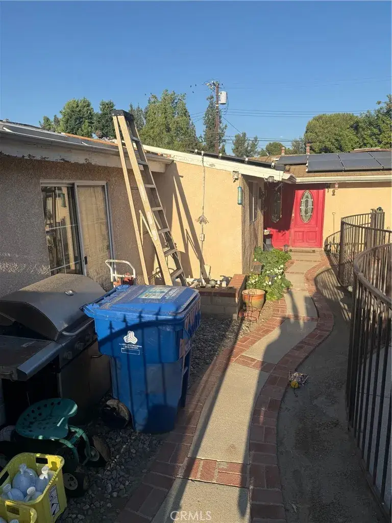 10828 Aqueduct Avenue, Granada Hills, CA 91344 - Image #3