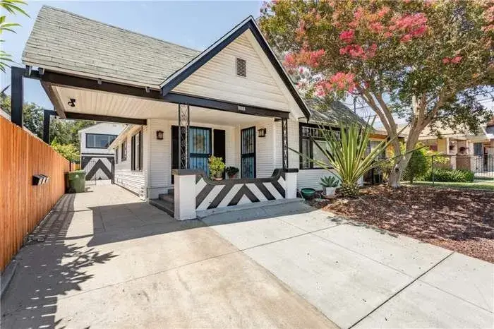 1003 Calzona Street, Los Angeles, CA 90023 - Image #2