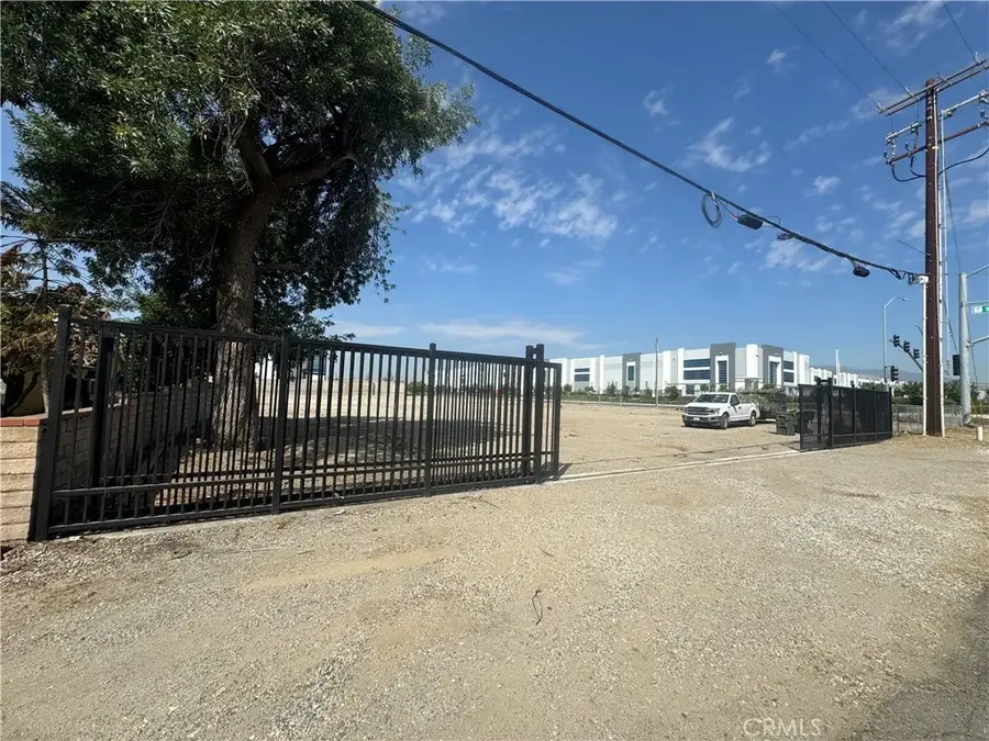 10512 Juiper, Fontana, CA 92337 - Image #2