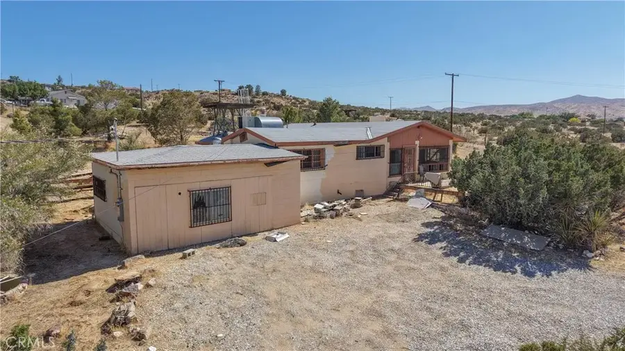 25435 Skyline Drive, Apple Valley, CA 92308 - Image #2