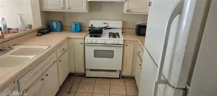 1025 N Tippecanoe Avenue #226, San Bernardino, CA 92410 - Image #3