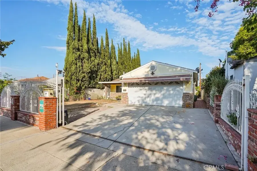 5810 Denny Avenue, North Hollywood, CA 91601 - Image #2