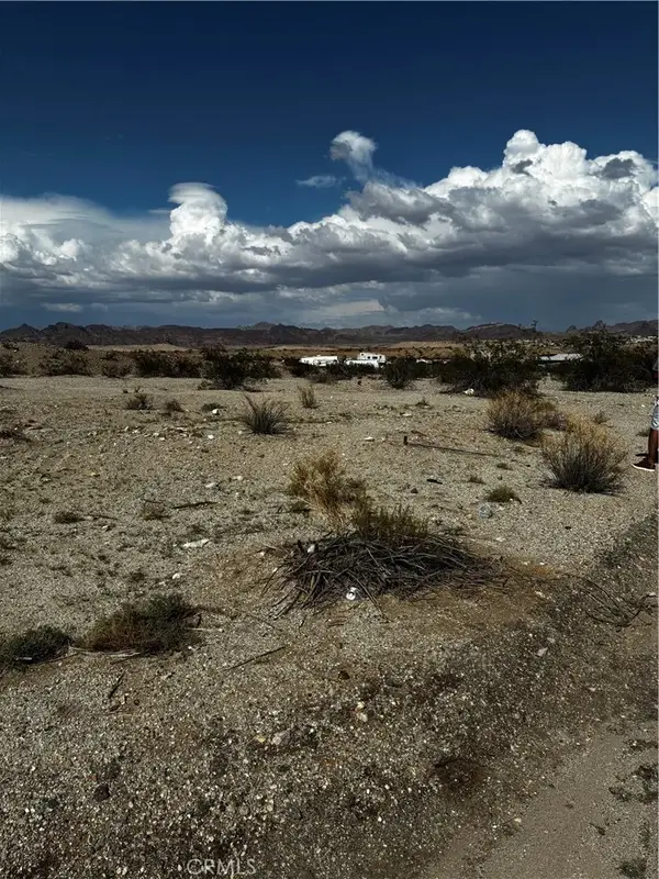 16570 Raven Ln, Needles, CA 92363