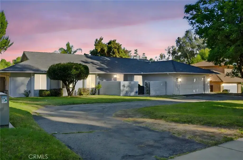 1324 W Fern Ave, Redlands, CA 92373 - Image #1