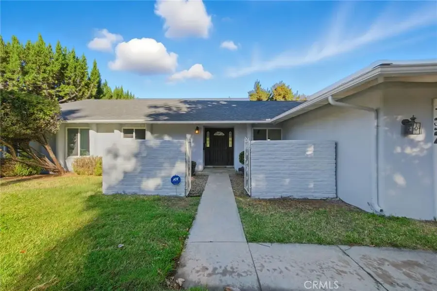 1324 W Fern Ave, Redlands, CA 92373 - Image #3