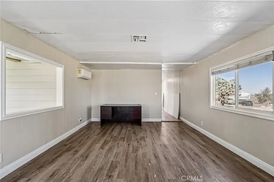 10444 Mono Road, Phelan, CA 92371 - Image #3
