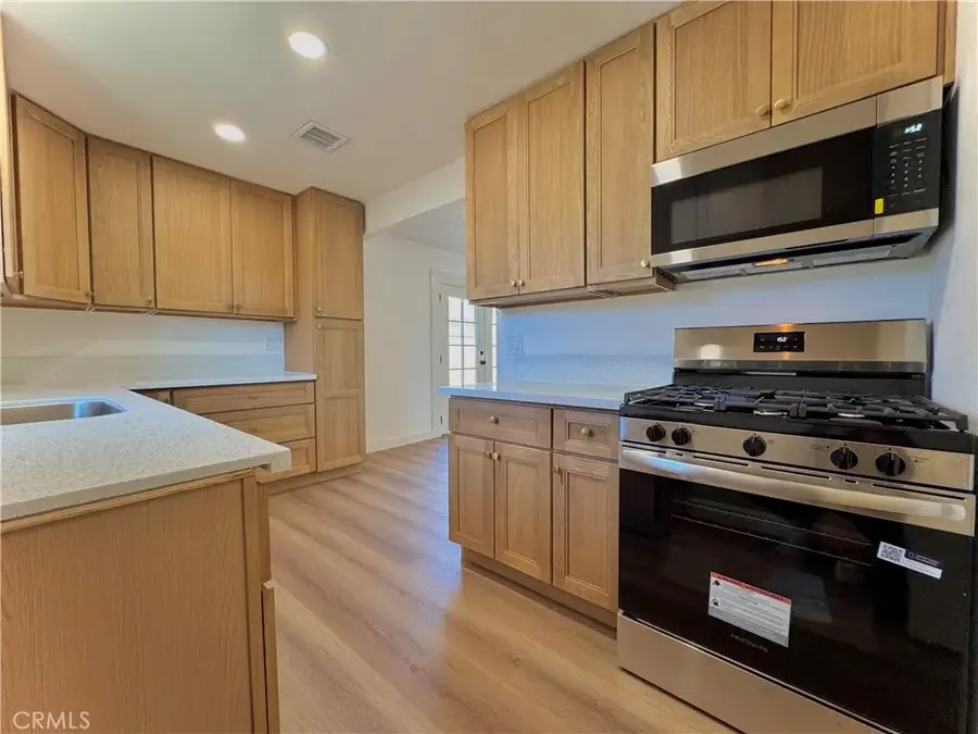 1005 N Alice Avenue, Rialto, CA 92376 - Image #2