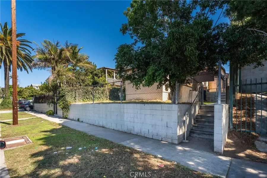 11242 S Budlong, Los Angeles, CA 90044 - Image #2