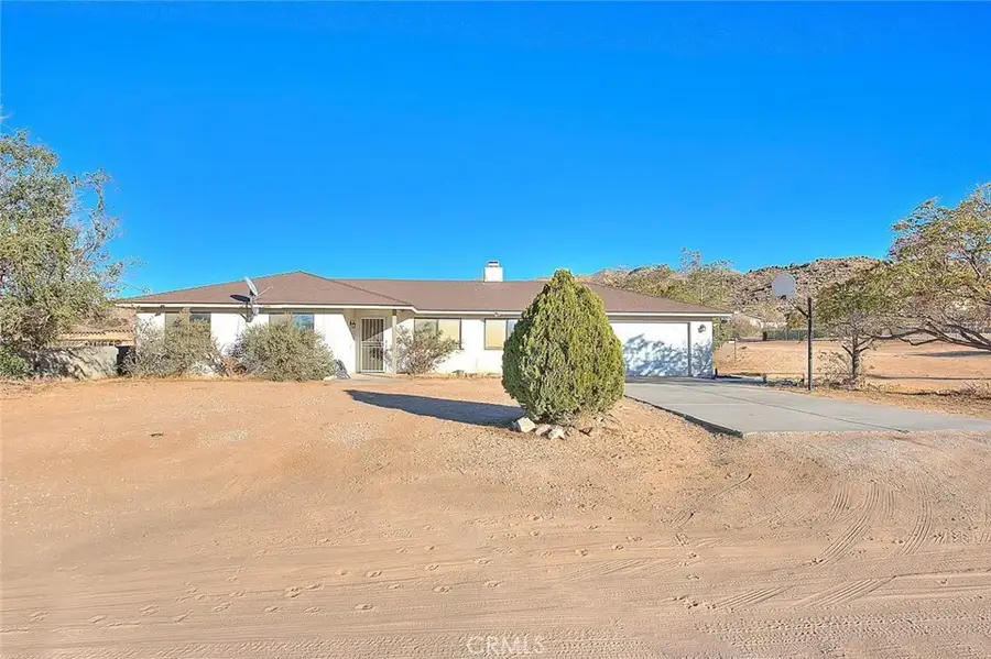 14811 Kingsdale, Apple Valley, CA 92307 - Image #3