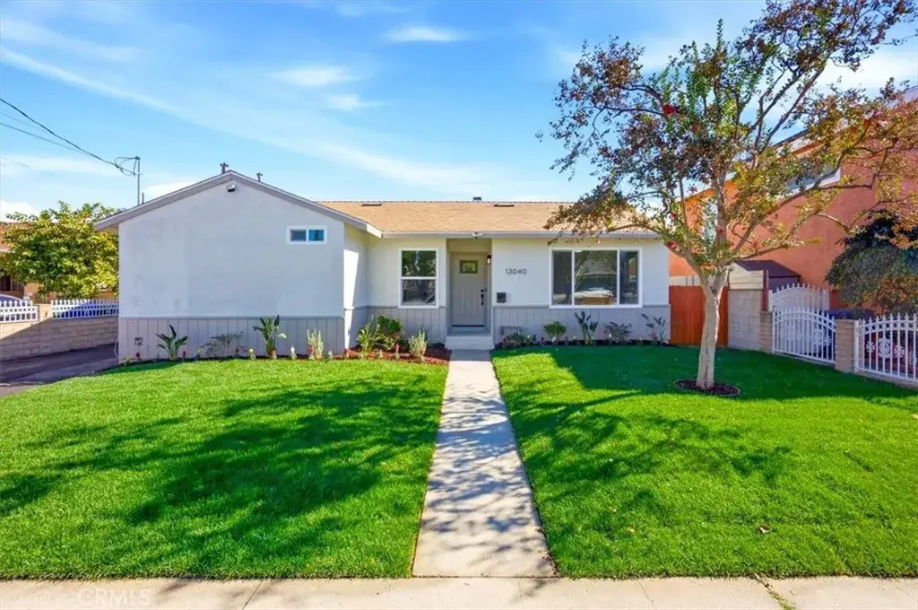 13040 Wentworth Street, Arleta, CA 91331 - Image #1