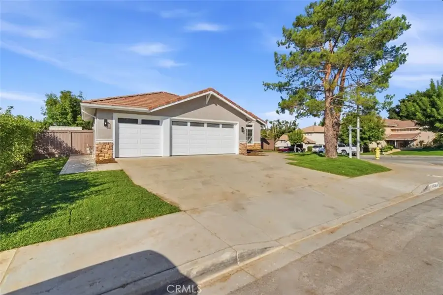 33630 Brushy Hollow, Yucaipa, CA 92399 - Image #2