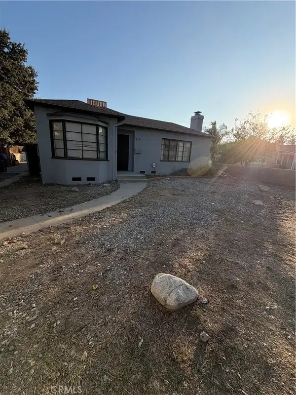 915 W 23rd, San Bernardino, CA 92405