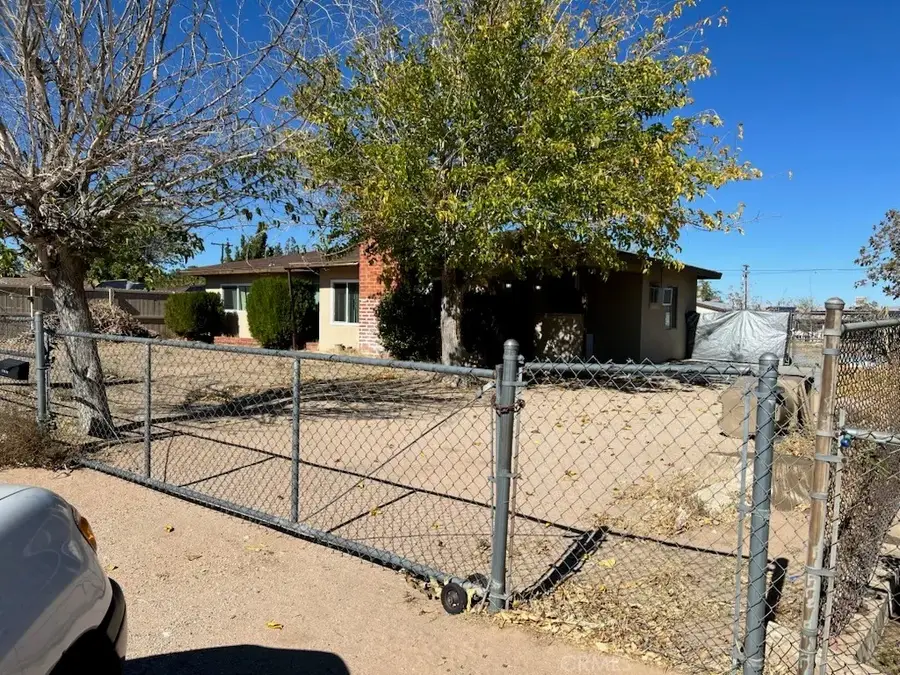 15932 Live Oak, Hesperia, CA 92345 - Image #3