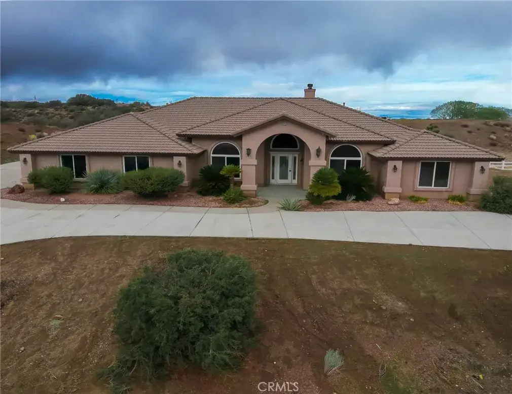 10282 Farmington, Hesperia, CA 92344 - Image #1