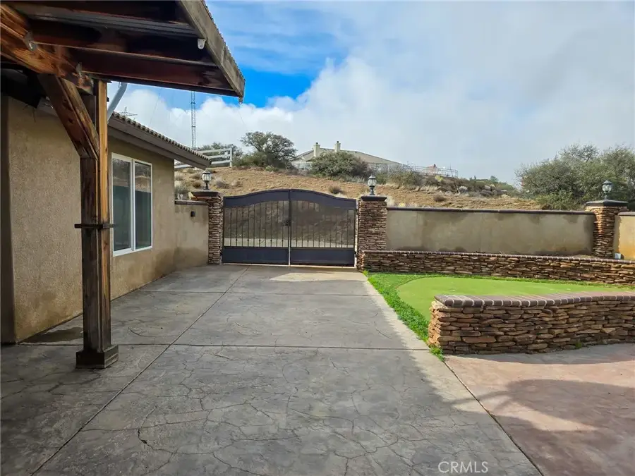 10282 Farmington, Hesperia, CA 92344 - Image #3