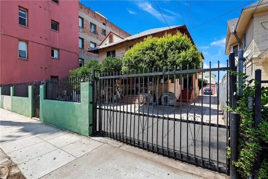 1437 Bonnie Brae Street, Los Angeles, CA 90006 - Image #3