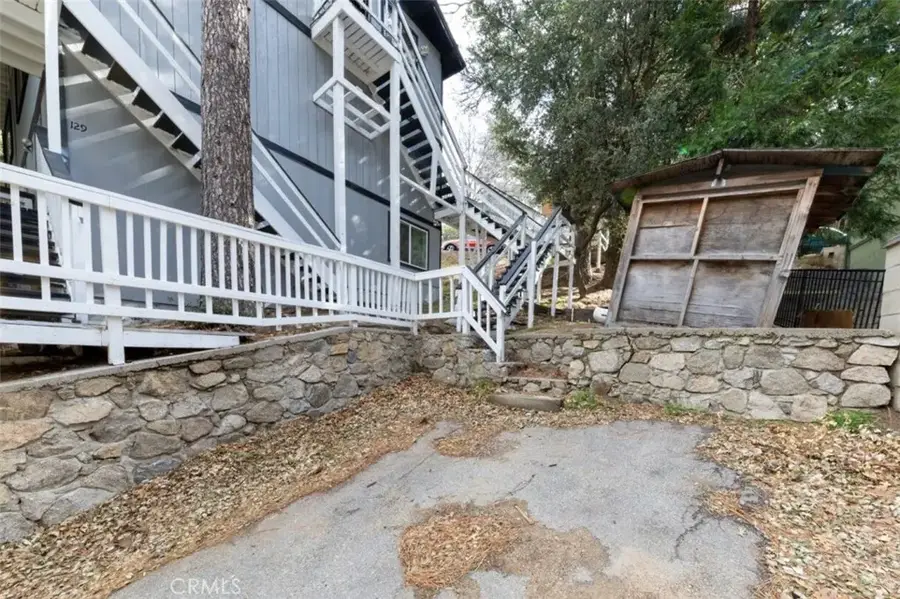 129 Zermatt Drive, Crestline, CA 92325 - Image #2