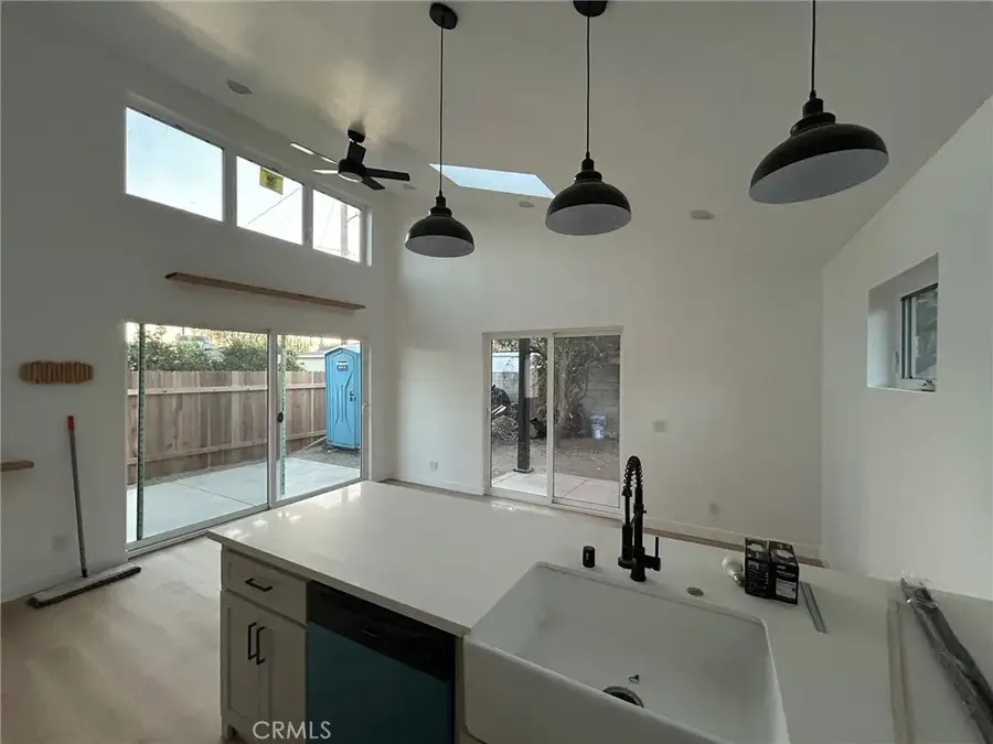 16124 San Fernando Mission Boulevard, Granada Hills, CA 91344 - Image #2