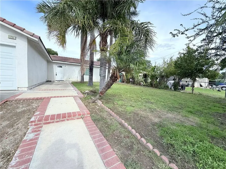 17232 Ceres, Fontana, CA 92335 - Image #2