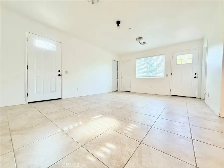 17232 Ceres, Fontana, CA 92335 - Image #3