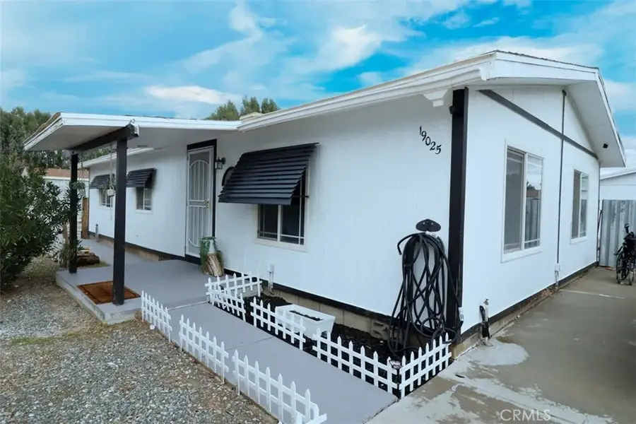 19025 Joshua, Adelanto, CA 92301 - Image #2