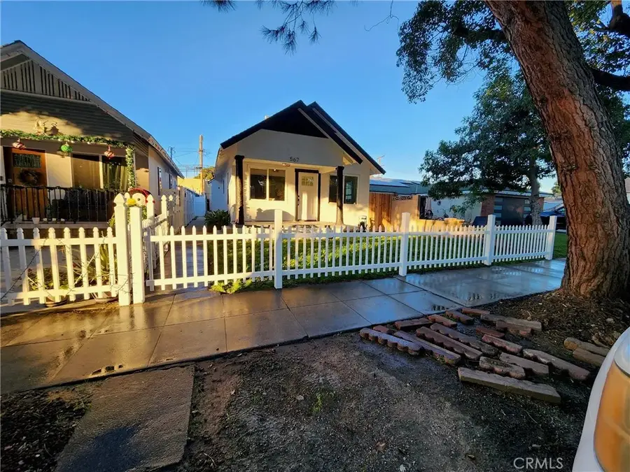 567 W Center, Pomona, CA 91768 - Image #3