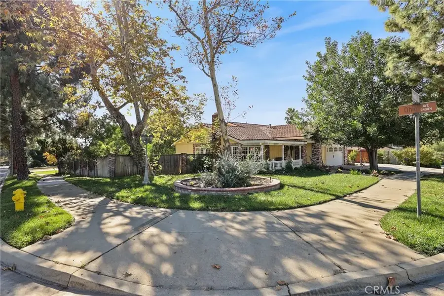 2490 Michigan, Claremont, CA 91711 - Image #2