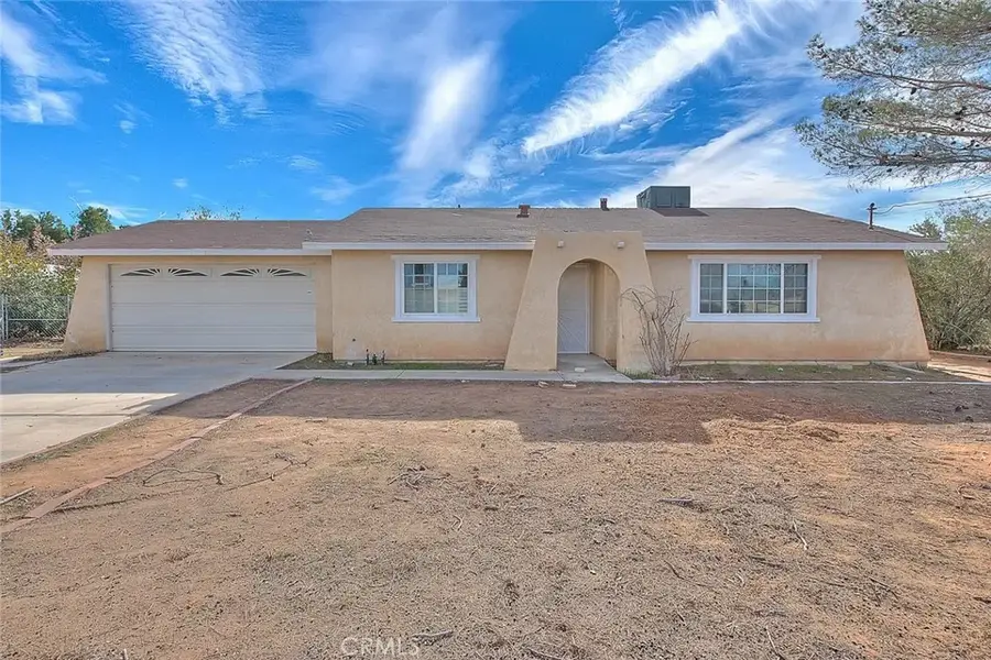 22133 Thunderbird, Apple Valley, CA 92307 - Image #2