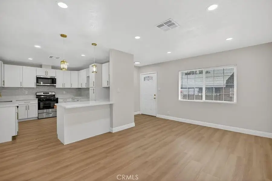 629 S Sage, Rialto, CA 92376 - Image #3