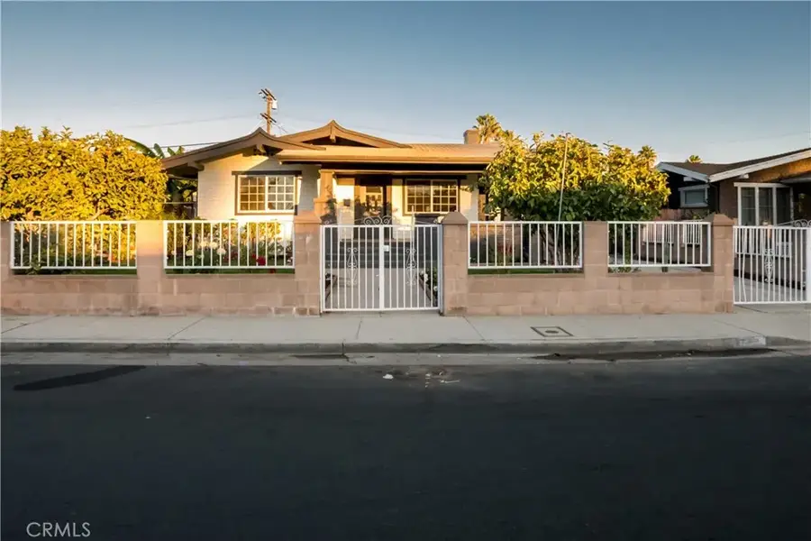 748 N Kenmore, Los Angeles, CA 90029 - Image #3